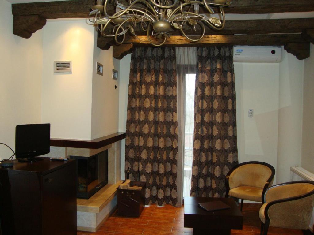 Nymfes Hotel Káto Loutrákion Quarto foto